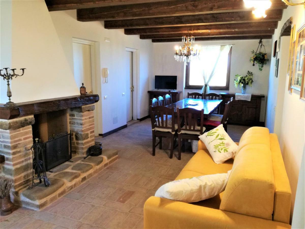 Casale San Martino Agriturismo Bio Sant'Angelo in Pontano Dış mekan fotoğraf